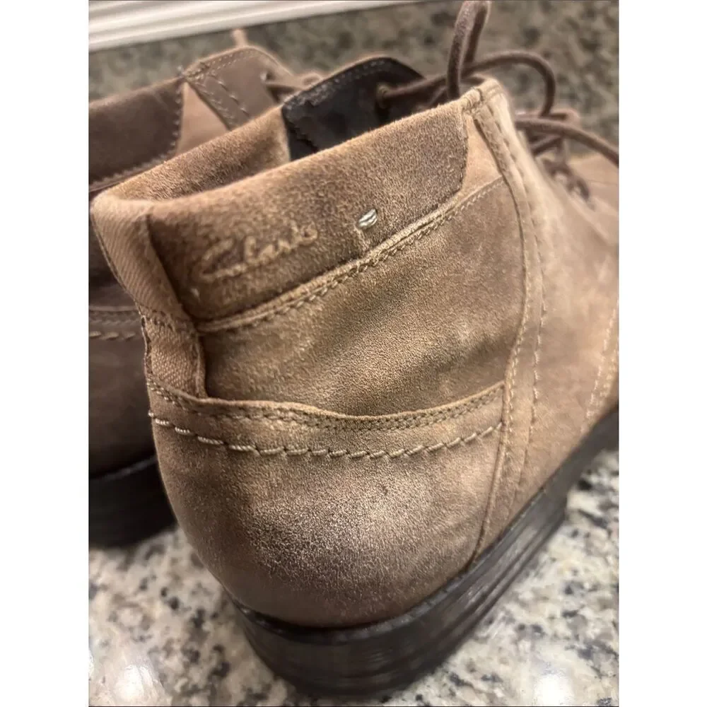 Clarks Men's Taupe Suede Chukka Boots